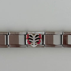 Dynamic heart charm