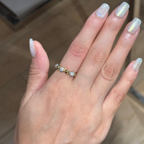 Diamond balls ring