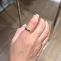 Diamond dots ring