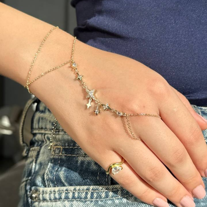 Dangling stars hand chain