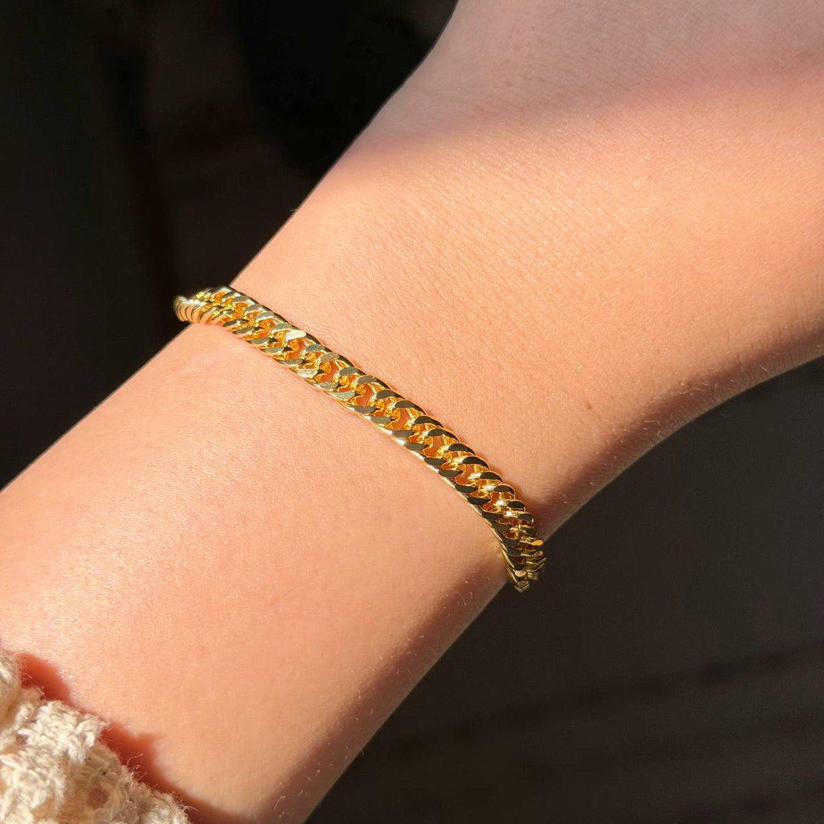 LOCK CHAIN BRACELET