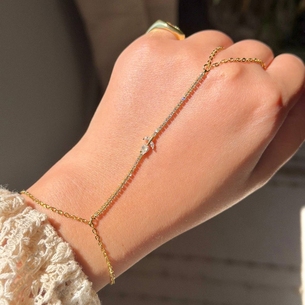 TULIP HAND CHAIN