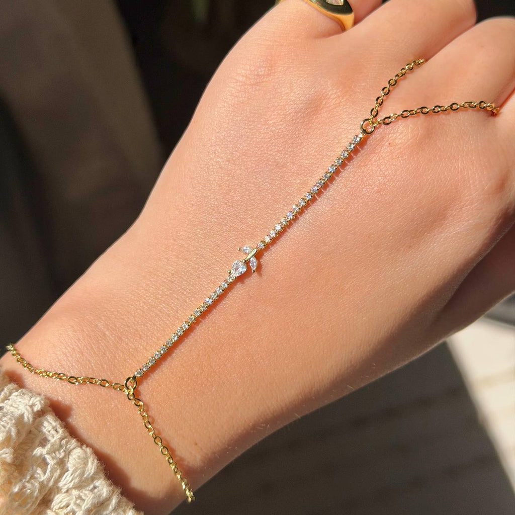 TULIP HAND CHAIN