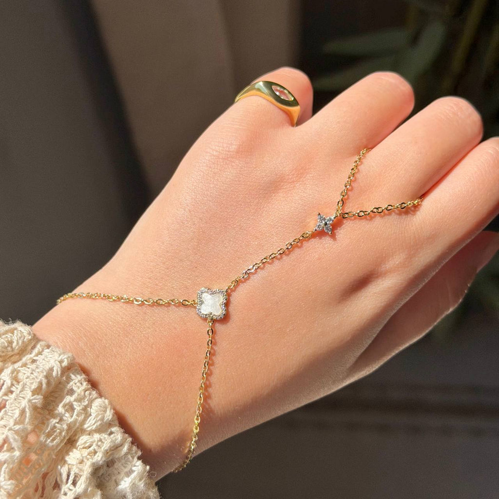 CLOVER HAND CHAIN