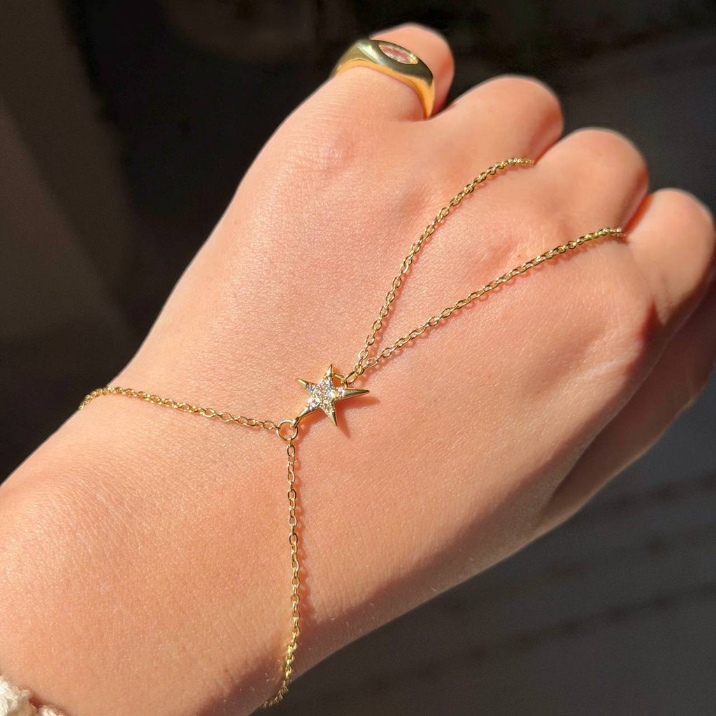GOLD STAR HAND CHAIN
