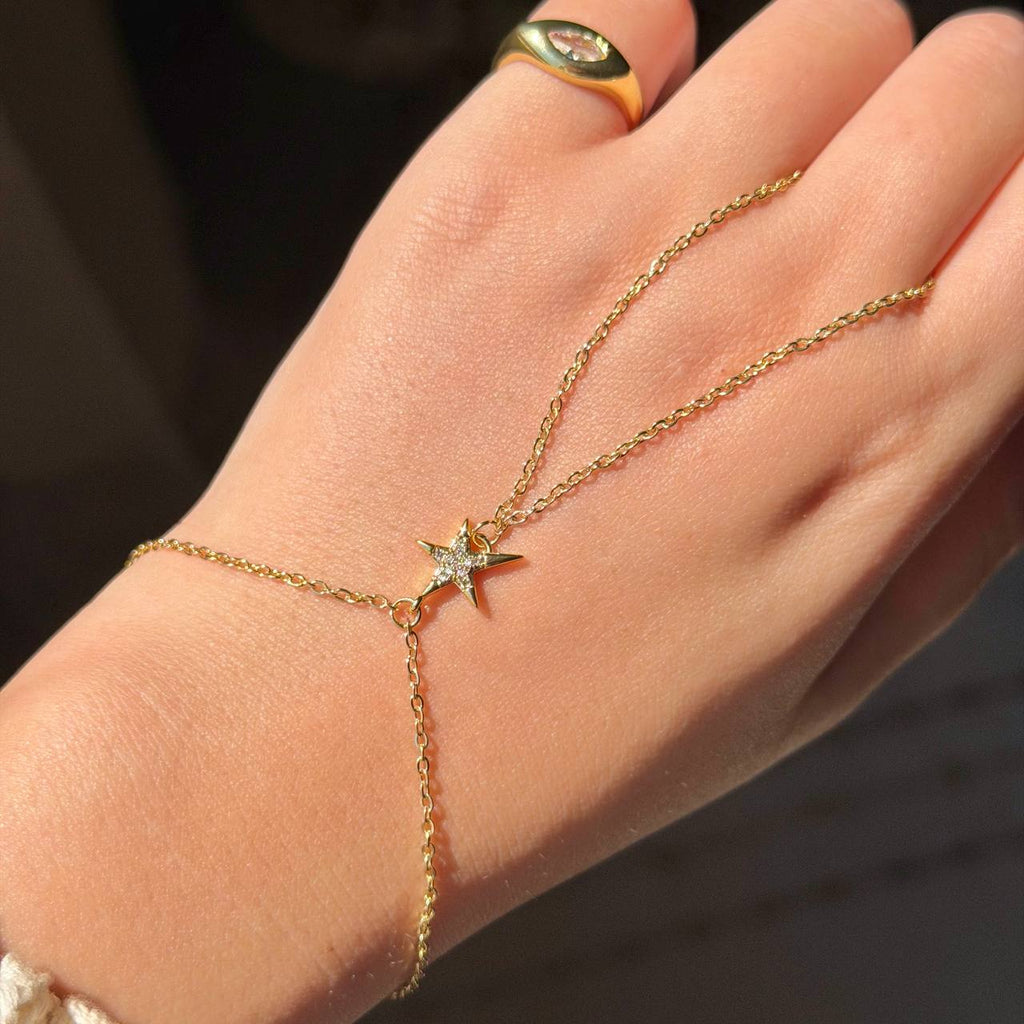 GOLD STAR HAND CHAIN