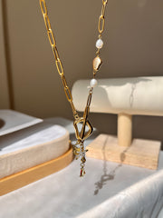 Lock Charm With Pearls Necklace