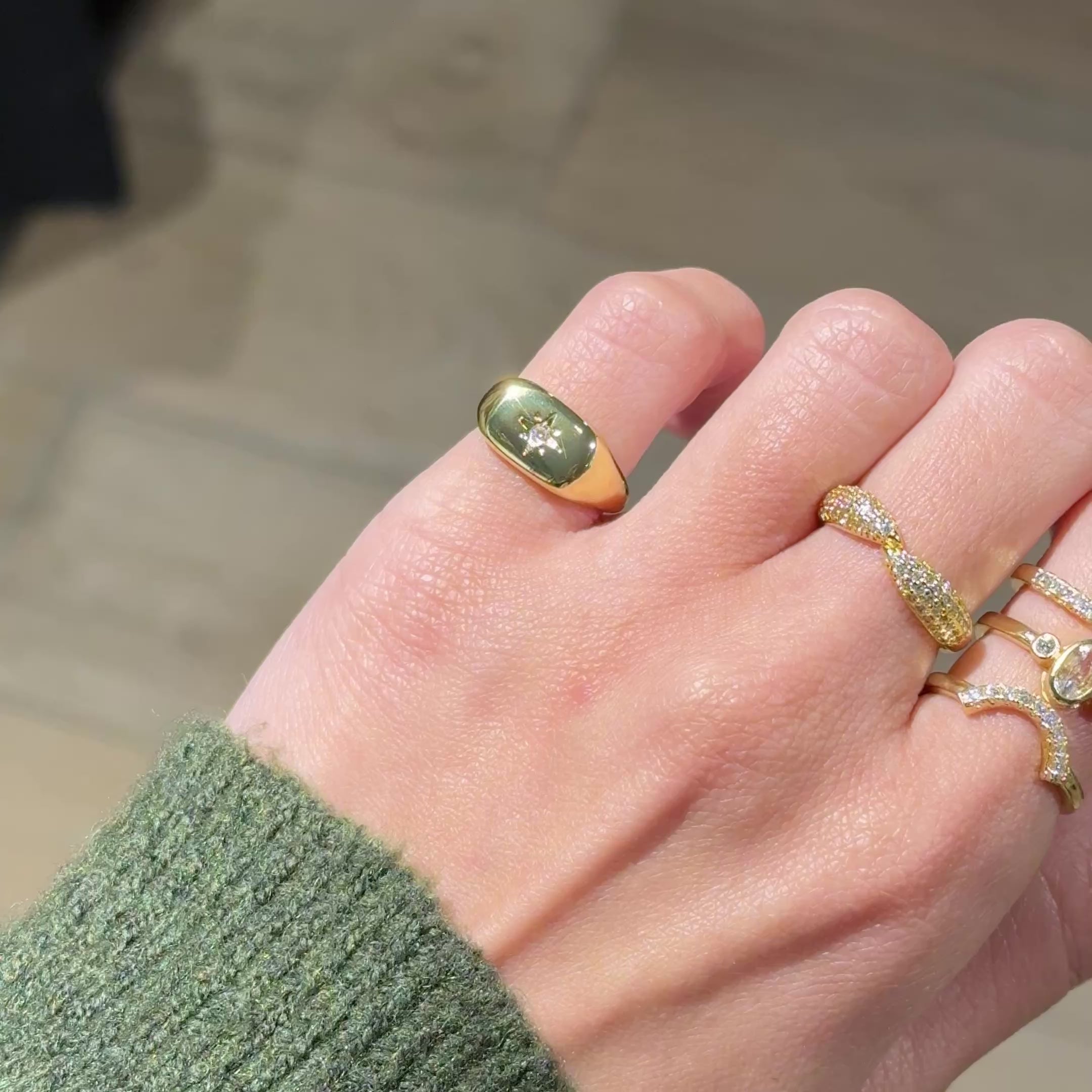 STAR RECTANGLE PINKY RING