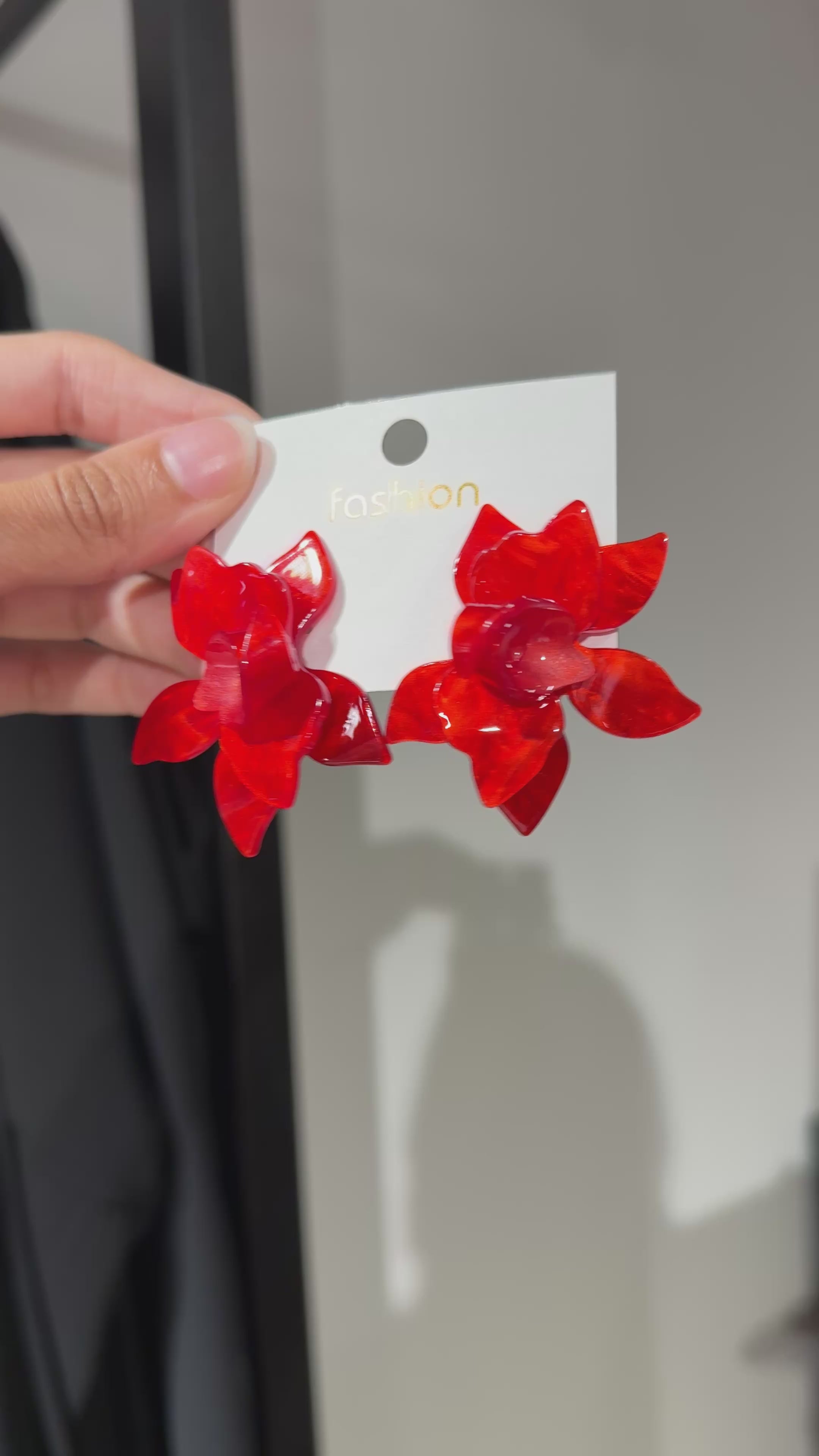 Marble flower earring