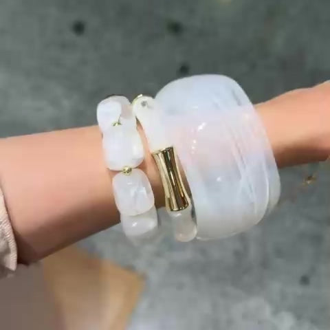 WHITE BULKY BANGELS