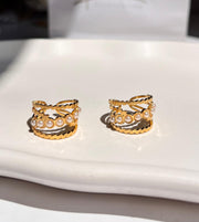 Pearly lines ring