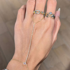 Diamond line hand chain