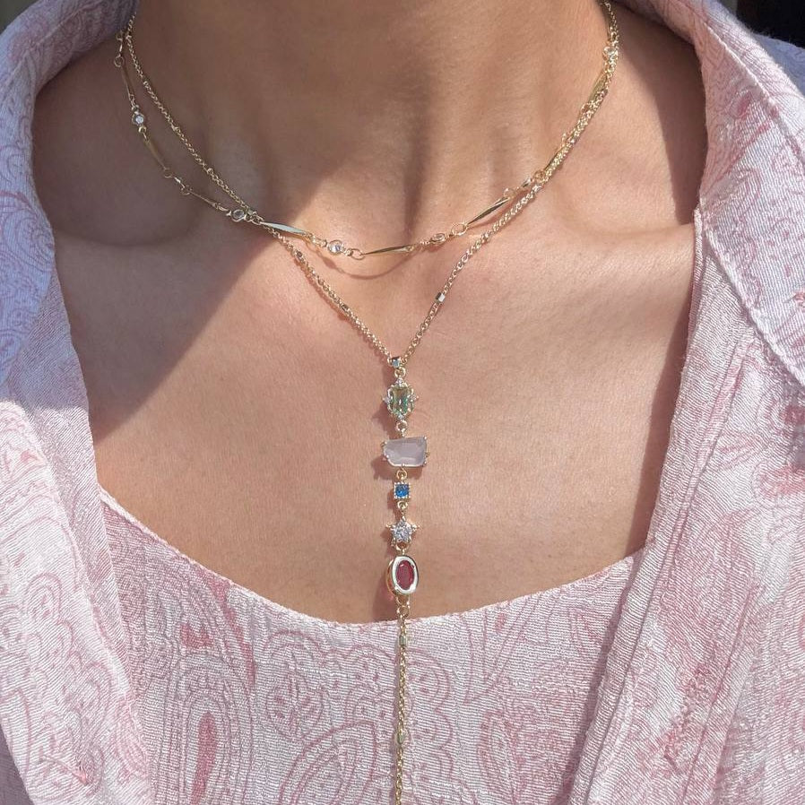 VÈRRA NECKLACE