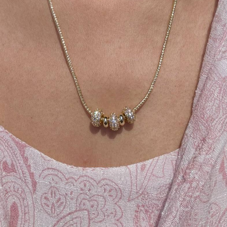 ELORA NECKLACE